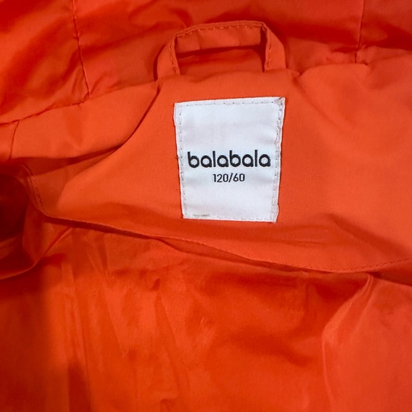 Like new condition 100% Down parka for 6-8 years old unisex - Picture 2 of 2